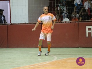 
<a style='margin-left: 5px;' class='btn btn-xs btn-social btn-facebook' href='https://www.facebook.com/sharer/sharer.php?u=https://www.boladovale.com.br/imgs/800-800-90/conteudo/fotos/1665/img7369.jpg' rel='popup' data-width='500' data-height='400'><i class='fa fa-facebook'></i>Compartilhar <span class='hidden-xs'>no Facebook</span>
</a> 
<a class='btn btn-default btn-xs' target='_blank' href='imgs/800-800-90/conteudo/fotos/1665/img7369.jpg'>
<span class='glyphicon glyphicon-cloud-download'></span> Salvar
</a> 
<span></span>