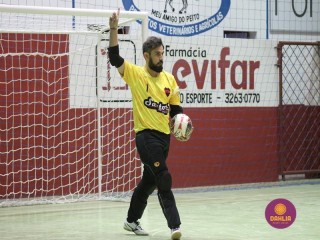 
<a style='margin-left: 5px;' class='btn btn-xs btn-social btn-facebook' href='https://www.facebook.com/sharer/sharer.php?u=https://www.boladovale.com.br/imgs/800-800-90/conteudo/fotos/1666/img7535.jpg' rel='popup' data-width='500' data-height='400'><i class='fa fa-facebook'></i>Compartilhar <span class='hidden-xs'>no Facebook</span>
</a> 
<a class='btn btn-default btn-xs' target='_blank' href='imgs/800-800-90/conteudo/fotos/1666/img7535.jpg'>
<span class='glyphicon glyphicon-cloud-download'></span> Salvar
</a> 
<span></span>