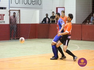 
<a style='margin-left: 5px;' class='btn btn-xs btn-social btn-facebook' href='https://www.facebook.com/sharer/sharer.php?u=https://www.boladovale.com.br/imgs/800-800-90/conteudo/fotos/1668/img6604.jpg' rel='popup' data-width='500' data-height='400'><i class='fa fa-facebook'></i>Compartilhar <span class='hidden-xs'>no Facebook</span>
</a> 
<a class='btn btn-default btn-xs' target='_blank' href='imgs/800-800-90/conteudo/fotos/1668/img6604.jpg'>
<span class='glyphicon glyphicon-cloud-download'></span> Salvar
</a> 
<span></span>