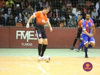 
<a style='margin-left: 5px;' class='btn btn-xs btn-social btn-facebook' href='https://www.facebook.com/sharer/sharer.php?u=https://www.boladovale.com.br/imgs/800-800-90/conteudo/fotos/1668/img6608.jpg' rel='popup' data-width='500' data-height='400'><i class='fa fa-facebook'></i>Compartilhar <span class='hidden-xs'>no Facebook</span>
</a> 
<a class='btn btn-default btn-xs' target='_blank' href='imgs/800-800-90/conteudo/fotos/1668/img6608.jpg'>
<span class='glyphicon glyphicon-cloud-download'></span> Salvar
</a> 
<span></span>
