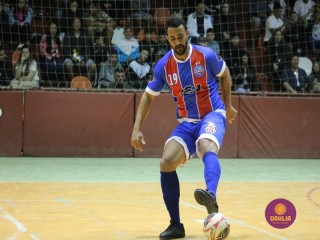 
<a style='margin-left: 5px;' class='btn btn-xs btn-social btn-facebook' href='https://www.facebook.com/sharer/sharer.php?u=https://www.boladovale.com.br/imgs/800-800-90/conteudo/fotos/1668/img6621.jpg' rel='popup' data-width='500' data-height='400'><i class='fa fa-facebook'></i>Compartilhar <span class='hidden-xs'>no Facebook</span>
</a> 
<a class='btn btn-default btn-xs' target='_blank' href='imgs/800-800-90/conteudo/fotos/1668/img6621.jpg'>
<span class='glyphicon glyphicon-cloud-download'></span> Salvar
</a> 
<span></span>