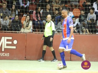 
<a style='margin-left: 5px;' class='btn btn-xs btn-social btn-facebook' href='https://www.facebook.com/sharer/sharer.php?u=https://www.boladovale.com.br/imgs/800-800-90/conteudo/fotos/1668/img6625.jpg' rel='popup' data-width='500' data-height='400'><i class='fa fa-facebook'></i>Compartilhar <span class='hidden-xs'>no Facebook</span>
</a> 
<a class='btn btn-default btn-xs' target='_blank' href='imgs/800-800-90/conteudo/fotos/1668/img6625.jpg'>
<span class='glyphicon glyphicon-cloud-download'></span> Salvar
</a> 
<span></span>