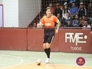 
<a style='margin-left: 5px;' class='btn btn-xs btn-social btn-facebook' href='https://www.facebook.com/sharer/sharer.php?u=https://www.boladovale.com.br/imgs/800-800-90/conteudo/fotos/1668/img6636.jpg' rel='popup' data-width='500' data-height='400'><i class='fa fa-facebook'></i>Compartilhar <span class='hidden-xs'>no Facebook</span>
</a> 
<a class='btn btn-default btn-xs' target='_blank' href='imgs/800-800-90/conteudo/fotos/1668/img6636.jpg'>
<span class='glyphicon glyphicon-cloud-download'></span> Salvar
</a> 
<span></span>