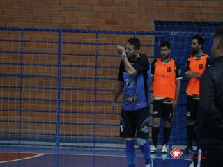 
<a style='margin-left: 5px;' class='btn btn-xs btn-social btn-facebook' href='https://www.facebook.com/sharer/sharer.php?u=https://www.boladovale.com.br/imgs/800-800-90/conteudo/fotos/1670/img7603.jpg' rel='popup' data-width='500' data-height='400'><i class='fa fa-facebook'></i>Compartilhar <span class='hidden-xs'>no Facebook</span>
</a> 
<a class='btn btn-default btn-xs' target='_blank' href='imgs/800-800-90/conteudo/fotos/1670/img7603.jpg'>
<span class='glyphicon glyphicon-cloud-download'></span> Salvar
</a> 
<span></span>