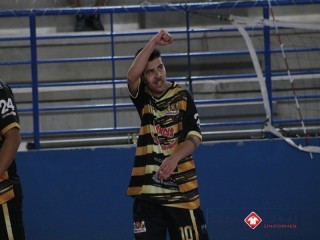 
<a style='margin-left: 5px;' class='btn btn-xs btn-social btn-facebook' href='https://www.facebook.com/sharer/sharer.php?u=https://www.boladovale.com.br/imgs/800-800-90/conteudo/fotos/1670/img7633.jpg' rel='popup' data-width='500' data-height='400'><i class='fa fa-facebook'></i>Compartilhar <span class='hidden-xs'>no Facebook</span>
</a> 
<a class='btn btn-default btn-xs' target='_blank' href='imgs/800-800-90/conteudo/fotos/1670/img7633.jpg'>
<span class='glyphicon glyphicon-cloud-download'></span> Salvar
</a> 
<span></span>