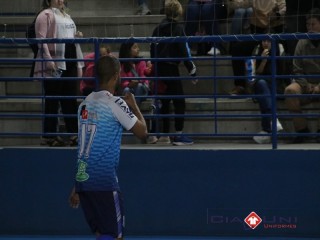
<a style='margin-left: 5px;' class='btn btn-xs btn-social btn-facebook' href='https://www.facebook.com/sharer/sharer.php?u=https://www.boladovale.com.br/imgs/800-800-90/conteudo/fotos/1671/img7738.jpg' rel='popup' data-width='500' data-height='400'><i class='fa fa-facebook'></i>Compartilhar <span class='hidden-xs'>no Facebook</span>
</a> 
<a class='btn btn-default btn-xs' target='_blank' href='imgs/800-800-90/conteudo/fotos/1671/img7738.jpg'>
<span class='glyphicon glyphicon-cloud-download'></span> Salvar
</a> 
<span></span>