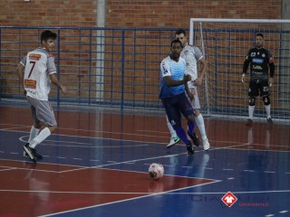 
<a style='margin-left: 5px;' class='btn btn-xs btn-social btn-facebook' href='https://www.facebook.com/sharer/sharer.php?u=https://www.boladovale.com.br/imgs/800-800-90/conteudo/fotos/1671/img7790.jpg' rel='popup' data-width='500' data-height='400'><i class='fa fa-facebook'></i>Compartilhar <span class='hidden-xs'>no Facebook</span>
</a> 
<a class='btn btn-default btn-xs' target='_blank' href='imgs/800-800-90/conteudo/fotos/1671/img7790.jpg'>
<span class='glyphicon glyphicon-cloud-download'></span> Salvar
</a> 
<span></span>