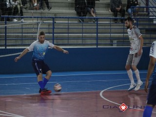 
<a style='margin-left: 5px;' class='btn btn-xs btn-social btn-facebook' href='https://www.facebook.com/sharer/sharer.php?u=https://www.boladovale.com.br/imgs/800-800-90/conteudo/fotos/1671/img7840.jpg' rel='popup' data-width='500' data-height='400'><i class='fa fa-facebook'></i>Compartilhar <span class='hidden-xs'>no Facebook</span>
</a> 
<a class='btn btn-default btn-xs' target='_blank' href='imgs/800-800-90/conteudo/fotos/1671/img7840.jpg'>
<span class='glyphicon glyphicon-cloud-download'></span> Salvar
</a> 
<span></span>
