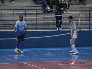
<a style='margin-left: 5px;' class='btn btn-xs btn-social btn-facebook' href='https://www.facebook.com/sharer/sharer.php?u=https://www.boladovale.com.br/imgs/800-800-90/conteudo/fotos/1671/img7851.jpg' rel='popup' data-width='500' data-height='400'><i class='fa fa-facebook'></i>Compartilhar <span class='hidden-xs'>no Facebook</span>
</a> 
<a class='btn btn-default btn-xs' target='_blank' href='imgs/800-800-90/conteudo/fotos/1671/img7851.jpg'>
<span class='glyphicon glyphicon-cloud-download'></span> Salvar
</a> 
<span></span>