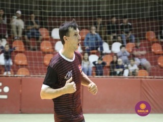 
<a style='margin-left: 5px;' class='btn btn-xs btn-social btn-facebook' href='https://www.facebook.com/sharer/sharer.php?u=https://www.boladovale.com.br/imgs/800-800-90/conteudo/fotos/1672/img7916.jpg' rel='popup' data-width='500' data-height='400'><i class='fa fa-facebook'></i>Compartilhar <span class='hidden-xs'>no Facebook</span>
</a> 
<a class='btn btn-default btn-xs' target='_blank' href='imgs/800-800-90/conteudo/fotos/1672/img7916.jpg'>
<span class='glyphicon glyphicon-cloud-download'></span> Salvar
</a> 
<span></span>