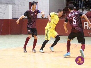 
<a style='margin-left: 5px;' class='btn btn-xs btn-social btn-facebook' href='https://www.facebook.com/sharer/sharer.php?u=https://www.boladovale.com.br/imgs/800-800-90/conteudo/fotos/1672/img7955.jpg' rel='popup' data-width='500' data-height='400'><i class='fa fa-facebook'></i>Compartilhar <span class='hidden-xs'>no Facebook</span>
</a> 
<a class='btn btn-default btn-xs' target='_blank' href='imgs/800-800-90/conteudo/fotos/1672/img7955.jpg'>
<span class='glyphicon glyphicon-cloud-download'></span> Salvar
</a> 
<span></span>