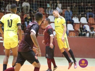 
<a style='margin-left: 5px;' class='btn btn-xs btn-social btn-facebook' href='https://www.facebook.com/sharer/sharer.php?u=https://www.boladovale.com.br/imgs/800-800-90/conteudo/fotos/1672/img7958.jpg' rel='popup' data-width='500' data-height='400'><i class='fa fa-facebook'></i>Compartilhar <span class='hidden-xs'>no Facebook</span>
</a> 
<a class='btn btn-default btn-xs' target='_blank' href='imgs/800-800-90/conteudo/fotos/1672/img7958.jpg'>
<span class='glyphicon glyphicon-cloud-download'></span> Salvar
</a> 
<span></span>