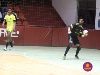 
<a style='margin-left: 5px;' class='btn btn-xs btn-social btn-facebook' href='https://www.facebook.com/sharer/sharer.php?u=https://www.boladovale.com.br/imgs/800-800-90/conteudo/fotos/1672/img7959.jpg' rel='popup' data-width='500' data-height='400'><i class='fa fa-facebook'></i>Compartilhar <span class='hidden-xs'>no Facebook</span>
</a> 
<a class='btn btn-default btn-xs' target='_blank' href='imgs/800-800-90/conteudo/fotos/1672/img7959.jpg'>
<span class='glyphicon glyphicon-cloud-download'></span> Salvar
</a> 
<span></span>