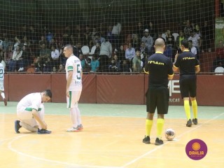 
<a style='margin-left: 5px;' class='btn btn-xs btn-social btn-facebook' href='https://www.facebook.com/sharer/sharer.php?u=https://www.boladovale.com.br/imgs/800-800-90/conteudo/fotos/1674/img8087.jpg' rel='popup' data-width='500' data-height='400'><i class='fa fa-facebook'></i>Compartilhar <span class='hidden-xs'>no Facebook</span>
</a> 
<a class='btn btn-default btn-xs' target='_blank' href='imgs/800-800-90/conteudo/fotos/1674/img8087.jpg'>
<span class='glyphicon glyphicon-cloud-download'></span> Salvar
</a> 
<span></span>