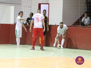 
<a style='margin-left: 5px;' class='btn btn-xs btn-social btn-facebook' href='https://www.facebook.com/sharer/sharer.php?u=https://www.boladovale.com.br/imgs/800-800-90/conteudo/fotos/1674/img8116.jpg' rel='popup' data-width='500' data-height='400'><i class='fa fa-facebook'></i>Compartilhar <span class='hidden-xs'>no Facebook</span>
</a> 
<a class='btn btn-default btn-xs' target='_blank' href='imgs/800-800-90/conteudo/fotos/1674/img8116.jpg'>
<span class='glyphicon glyphicon-cloud-download'></span> Salvar
</a> 
<span></span>