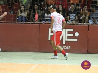 
<a style='margin-left: 5px;' class='btn btn-xs btn-social btn-facebook' href='https://www.facebook.com/sharer/sharer.php?u=https://www.boladovale.com.br/imgs/800-800-90/conteudo/fotos/1674/img8122.jpg' rel='popup' data-width='500' data-height='400'><i class='fa fa-facebook'></i>Compartilhar <span class='hidden-xs'>no Facebook</span>
</a> 
<a class='btn btn-default btn-xs' target='_blank' href='imgs/800-800-90/conteudo/fotos/1674/img8122.jpg'>
<span class='glyphicon glyphicon-cloud-download'></span> Salvar
</a> 
<span></span>