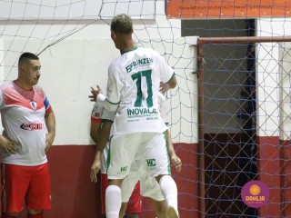 
<a style='margin-left: 5px;' class='btn btn-xs btn-social btn-facebook' href='https://www.facebook.com/sharer/sharer.php?u=https://www.boladovale.com.br/imgs/800-800-90/conteudo/fotos/1674/img8143.jpg' rel='popup' data-width='500' data-height='400'><i class='fa fa-facebook'></i>Compartilhar <span class='hidden-xs'>no Facebook</span>
</a> 
<a class='btn btn-default btn-xs' target='_blank' href='imgs/800-800-90/conteudo/fotos/1674/img8143.jpg'>
<span class='glyphicon glyphicon-cloud-download'></span> Salvar
</a> 
<span></span>