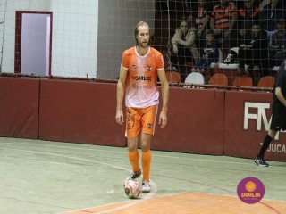 
<a style='margin-left: 5px;' class='btn btn-xs btn-social btn-facebook' href='https://www.facebook.com/sharer/sharer.php?u=https://www.boladovale.com.br/imgs/800-800-90/conteudo/fotos/1676/img8337.jpg' rel='popup' data-width='500' data-height='400'><i class='fa fa-facebook'></i>Compartilhar <span class='hidden-xs'>no Facebook</span>
</a> 
<a class='btn btn-default btn-xs' target='_blank' href='imgs/800-800-90/conteudo/fotos/1676/img8337.jpg'>
<span class='glyphicon glyphicon-cloud-download'></span> Salvar
</a> 
<span></span>