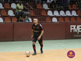
<a style='margin-left: 5px;' class='btn btn-xs btn-social btn-facebook' href='https://www.facebook.com/sharer/sharer.php?u=https://www.boladovale.com.br/imgs/800-800-90/conteudo/fotos/1679/img8536.jpg' rel='popup' data-width='500' data-height='400'><i class='fa fa-facebook'></i>Compartilhar <span class='hidden-xs'>no Facebook</span>
</a> 
<a class='btn btn-default btn-xs' target='_blank' href='imgs/800-800-90/conteudo/fotos/1679/img8536.jpg'>
<span class='glyphicon glyphicon-cloud-download'></span> Salvar
</a> 
<span></span>