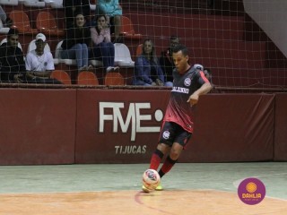 
<a style='margin-left: 5px;' class='btn btn-xs btn-social btn-facebook' href='https://www.facebook.com/sharer/sharer.php?u=https://www.boladovale.com.br/imgs/800-800-90/conteudo/fotos/1680/img8590.jpg' rel='popup' data-width='500' data-height='400'><i class='fa fa-facebook'></i>Compartilhar <span class='hidden-xs'>no Facebook</span>
</a> 
<a class='btn btn-default btn-xs' target='_blank' href='imgs/800-800-90/conteudo/fotos/1680/img8590.jpg'>
<span class='glyphicon glyphicon-cloud-download'></span> Salvar
</a> 
<span></span>
