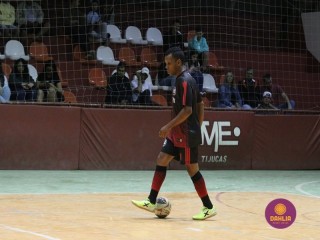 
<a style='margin-left: 5px;' class='btn btn-xs btn-social btn-facebook' href='https://www.facebook.com/sharer/sharer.php?u=https://www.boladovale.com.br/imgs/800-800-90/conteudo/fotos/1680/img8596.jpg' rel='popup' data-width='500' data-height='400'><i class='fa fa-facebook'></i>Compartilhar <span class='hidden-xs'>no Facebook</span>
</a> 
<a class='btn btn-default btn-xs' target='_blank' href='imgs/800-800-90/conteudo/fotos/1680/img8596.jpg'>
<span class='glyphicon glyphicon-cloud-download'></span> Salvar
</a> 
<span></span>