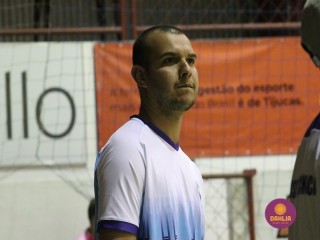 
<a style='margin-left: 5px;' class='btn btn-xs btn-social btn-facebook' href='https://www.facebook.com/sharer/sharer.php?u=https://www.boladovale.com.br/imgs/800-800-90/conteudo/fotos/1680/img8603.jpg' rel='popup' data-width='500' data-height='400'><i class='fa fa-facebook'></i>Compartilhar <span class='hidden-xs'>no Facebook</span>
</a> 
<a class='btn btn-default btn-xs' target='_blank' href='imgs/800-800-90/conteudo/fotos/1680/img8603.jpg'>
<span class='glyphicon glyphicon-cloud-download'></span> Salvar
</a> 
<span></span>