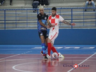 
<a style='margin-left: 5px;' class='btn btn-xs btn-social btn-facebook' href='https://www.facebook.com/sharer/sharer.php?u=https://www.boladovale.com.br/imgs/800-800-90/conteudo/fotos/1681/img8673.jpg' rel='popup' data-width='500' data-height='400'><i class='fa fa-facebook'></i>Compartilhar <span class='hidden-xs'>no Facebook</span>
</a> 
<a class='btn btn-default btn-xs' target='_blank' href='imgs/800-800-90/conteudo/fotos/1681/img8673.jpg'>
<span class='glyphicon glyphicon-cloud-download'></span> Salvar
</a> 
<span></span>