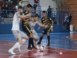 
<a style='margin-left: 5px;' class='btn btn-xs btn-social btn-facebook' href='https://www.facebook.com/sharer/sharer.php?u=https://www.boladovale.com.br/imgs/800-800-90/conteudo/fotos/1682/img8988.jpg' rel='popup' data-width='500' data-height='400'><i class='fa fa-facebook'></i>Compartilhar <span class='hidden-xs'>no Facebook</span>
</a> 
<a class='btn btn-default btn-xs' target='_blank' href='imgs/800-800-90/conteudo/fotos/1682/img8988.jpg'>
<span class='glyphicon glyphicon-cloud-download'></span> Salvar
</a> 
<span></span>