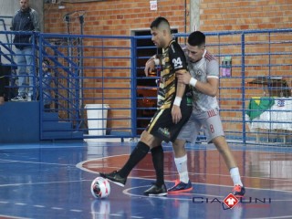 
<a style='margin-left: 5px;' class='btn btn-xs btn-social btn-facebook' href='https://www.facebook.com/sharer/sharer.php?u=https://www.boladovale.com.br/imgs/800-800-90/conteudo/fotos/1682/img8994.jpg' rel='popup' data-width='500' data-height='400'><i class='fa fa-facebook'></i>Compartilhar <span class='hidden-xs'>no Facebook</span>
</a> 
<a class='btn btn-default btn-xs' target='_blank' href='imgs/800-800-90/conteudo/fotos/1682/img8994.jpg'>
<span class='glyphicon glyphicon-cloud-download'></span> Salvar
</a> 
<span></span>