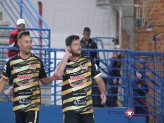 
<a style='margin-left: 5px;' class='btn btn-xs btn-social btn-facebook' href='https://www.facebook.com/sharer/sharer.php?u=https://www.boladovale.com.br/imgs/800-800-90/conteudo/fotos/1682/img9125.jpg' rel='popup' data-width='500' data-height='400'><i class='fa fa-facebook'></i>Compartilhar <span class='hidden-xs'>no Facebook</span>
</a> 
<a class='btn btn-default btn-xs' target='_blank' href='imgs/800-800-90/conteudo/fotos/1682/img9125.jpg'>
<span class='glyphicon glyphicon-cloud-download'></span> Salvar
</a> 
<span></span>