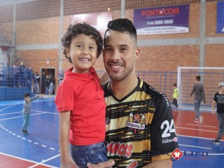 
<a style='margin-left: 5px;' class='btn btn-xs btn-social btn-facebook' href='https://www.facebook.com/sharer/sharer.php?u=https://www.boladovale.com.br/imgs/800-800-90/conteudo/fotos/1683/img9213.jpg' rel='popup' data-width='500' data-height='400'><i class='fa fa-facebook'></i>Compartilhar <span class='hidden-xs'>no Facebook</span>
</a> 
<a class='btn btn-default btn-xs' target='_blank' href='imgs/800-800-90/conteudo/fotos/1683/img9213.jpg'>
<span class='glyphicon glyphicon-cloud-download'></span> Salvar
</a> 
<span></span>