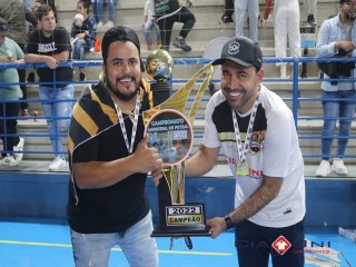 
<a style='margin-left: 5px;' class='btn btn-xs btn-social btn-facebook' href='https://www.facebook.com/sharer/sharer.php?u=https://www.boladovale.com.br/imgs/800-800-90/conteudo/fotos/1683/img9386.jpg' rel='popup' data-width='500' data-height='400'><i class='fa fa-facebook'></i>Compartilhar <span class='hidden-xs'>no Facebook</span>
</a> 
<a class='btn btn-default btn-xs' target='_blank' href='imgs/800-800-90/conteudo/fotos/1683/img9386.jpg'>
<span class='glyphicon glyphicon-cloud-download'></span> Salvar
</a> 
<span></span>