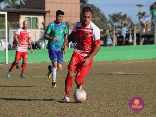 
<a style='margin-left: 5px;' class='btn btn-xs btn-social btn-facebook' href='https://www.facebook.com/sharer/sharer.php?u=https://www.boladovale.com.br/imgs/800-800-90/conteudo/fotos/1684/img9573.jpg' rel='popup' data-width='500' data-height='400'><i class='fa fa-facebook'></i>Compartilhar <span class='hidden-xs'>no Facebook</span>
</a> 
<a class='btn btn-default btn-xs' target='_blank' href='imgs/800-800-90/conteudo/fotos/1684/img9573.jpg'>
<span class='glyphicon glyphicon-cloud-download'></span> Salvar
</a> 
<span></span>