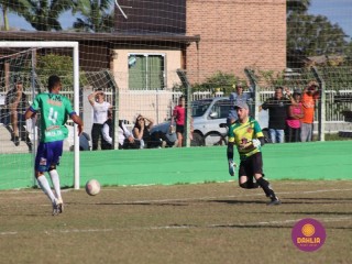 
<a style='margin-left: 5px;' class='btn btn-xs btn-social btn-facebook' href='https://www.facebook.com/sharer/sharer.php?u=https://www.boladovale.com.br/imgs/800-800-90/conteudo/fotos/1684/img9606.jpg' rel='popup' data-width='500' data-height='400'><i class='fa fa-facebook'></i>Compartilhar <span class='hidden-xs'>no Facebook</span>
</a> 
<a class='btn btn-default btn-xs' target='_blank' href='imgs/800-800-90/conteudo/fotos/1684/img9606.jpg'>
<span class='glyphicon glyphicon-cloud-download'></span> Salvar
</a> 
<span></span>