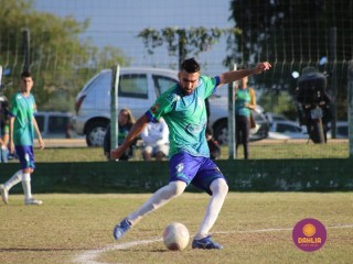 
<a style='margin-left: 5px;' class='btn btn-xs btn-social btn-facebook' href='https://www.facebook.com/sharer/sharer.php?u=https://www.boladovale.com.br/imgs/800-800-90/conteudo/fotos/1684/img9660.jpg' rel='popup' data-width='500' data-height='400'><i class='fa fa-facebook'></i>Compartilhar <span class='hidden-xs'>no Facebook</span>
</a> 
<a class='btn btn-default btn-xs' target='_blank' href='imgs/800-800-90/conteudo/fotos/1684/img9660.jpg'>
<span class='glyphicon glyphicon-cloud-download'></span> Salvar
</a> 
<span></span>