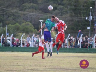 
<a style='margin-left: 5px;' class='btn btn-xs btn-social btn-facebook' href='https://www.facebook.com/sharer/sharer.php?u=https://www.boladovale.com.br/imgs/800-800-90/conteudo/fotos/1684/img9688.jpg' rel='popup' data-width='500' data-height='400'><i class='fa fa-facebook'></i>Compartilhar <span class='hidden-xs'>no Facebook</span>
</a> 
<a class='btn btn-default btn-xs' target='_blank' href='imgs/800-800-90/conteudo/fotos/1684/img9688.jpg'>
<span class='glyphicon glyphicon-cloud-download'></span> Salvar
</a> 
<span></span>