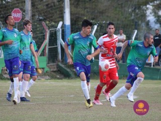 
<a style='margin-left: 5px;' class='btn btn-xs btn-social btn-facebook' href='https://www.facebook.com/sharer/sharer.php?u=https://www.boladovale.com.br/imgs/800-800-90/conteudo/fotos/1684/img9711.jpg' rel='popup' data-width='500' data-height='400'><i class='fa fa-facebook'></i>Compartilhar <span class='hidden-xs'>no Facebook</span>
</a> 
<a class='btn btn-default btn-xs' target='_blank' href='imgs/800-800-90/conteudo/fotos/1684/img9711.jpg'>
<span class='glyphicon glyphicon-cloud-download'></span> Salvar
</a> 
<span></span>