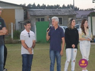 
<a style='margin-left: 5px;' class='btn btn-xs btn-social btn-facebook' href='https://www.facebook.com/sharer/sharer.php?u=https://www.boladovale.com.br/imgs/800-800-90/conteudo/fotos/1685/img9807.jpg' rel='popup' data-width='500' data-height='400'><i class='fa fa-facebook'></i>Compartilhar <span class='hidden-xs'>no Facebook</span>
</a> 
<a class='btn btn-default btn-xs' target='_blank' href='imgs/800-800-90/conteudo/fotos/1685/img9807.jpg'>
<span class='glyphicon glyphicon-cloud-download'></span> Salvar
</a> 
<span></span>