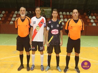 
<a style='margin-left: 5px;' class='btn btn-xs btn-social btn-facebook' href='https://www.facebook.com/sharer/sharer.php?u=https://www.boladovale.com.br/imgs/800-800-90/conteudo/fotos/1686/img9883.jpg' rel='popup' data-width='500' data-height='400'><i class='fa fa-facebook'></i>Compartilhar <span class='hidden-xs'>no Facebook</span>
</a> 
<a class='btn btn-default btn-xs' target='_blank' href='imgs/800-800-90/conteudo/fotos/1686/img9883.jpg'>
<span class='glyphicon glyphicon-cloud-download'></span> Salvar
</a> 
<span></span>