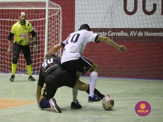 
<a style='margin-left: 5px;' class='btn btn-xs btn-social btn-facebook' href='https://www.facebook.com/sharer/sharer.php?u=https://www.boladovale.com.br/imgs/800-800-90/conteudo/fotos/1686/img9908.jpg' rel='popup' data-width='500' data-height='400'><i class='fa fa-facebook'></i>Compartilhar <span class='hidden-xs'>no Facebook</span>
</a> 
<a class='btn btn-default btn-xs' target='_blank' href='imgs/800-800-90/conteudo/fotos/1686/img9908.jpg'>
<span class='glyphicon glyphicon-cloud-download'></span> Salvar
</a> 
<span></span>
