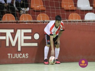 
<a style='margin-left: 5px;' class='btn btn-xs btn-social btn-facebook' href='https://www.facebook.com/sharer/sharer.php?u=https://www.boladovale.com.br/imgs/800-800-90/conteudo/fotos/1686/img9966.jpg' rel='popup' data-width='500' data-height='400'><i class='fa fa-facebook'></i>Compartilhar <span class='hidden-xs'>no Facebook</span>
</a> 
<a class='btn btn-default btn-xs' target='_blank' href='imgs/800-800-90/conteudo/fotos/1686/img9966.jpg'>
<span class='glyphicon glyphicon-cloud-download'></span> Salvar
</a> 
<span></span>