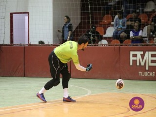 
<a style='margin-left: 5px;' class='btn btn-xs btn-social btn-facebook' href='https://www.facebook.com/sharer/sharer.php?u=https://www.boladovale.com.br/imgs/800-800-90/conteudo/fotos/1687/img0011.jpg' rel='popup' data-width='500' data-height='400'><i class='fa fa-facebook'></i>Compartilhar <span class='hidden-xs'>no Facebook</span>
</a> 
<a class='btn btn-default btn-xs' target='_blank' href='imgs/800-800-90/conteudo/fotos/1687/img0011.jpg'>
<span class='glyphicon glyphicon-cloud-download'></span> Salvar
</a> 
<span></span>