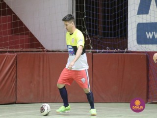 
<a style='margin-left: 5px;' class='btn btn-xs btn-social btn-facebook' href='https://www.facebook.com/sharer/sharer.php?u=https://www.boladovale.com.br/imgs/800-800-90/conteudo/fotos/1687/img0031.jpg' rel='popup' data-width='500' data-height='400'><i class='fa fa-facebook'></i>Compartilhar <span class='hidden-xs'>no Facebook</span>
</a> 
<a class='btn btn-default btn-xs' target='_blank' href='imgs/800-800-90/conteudo/fotos/1687/img0031.jpg'>
<span class='glyphicon glyphicon-cloud-download'></span> Salvar
</a> 
<span></span>