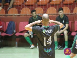 
<a style='margin-left: 5px;' class='btn btn-xs btn-social btn-facebook' href='https://www.facebook.com/sharer/sharer.php?u=https://www.boladovale.com.br/imgs/800-800-90/conteudo/fotos/1687/img0126.jpg' rel='popup' data-width='500' data-height='400'><i class='fa fa-facebook'></i>Compartilhar <span class='hidden-xs'>no Facebook</span>
</a> 
<a class='btn btn-default btn-xs' target='_blank' href='imgs/800-800-90/conteudo/fotos/1687/img0126.jpg'>
<span class='glyphicon glyphicon-cloud-download'></span> Salvar
</a> 
<span></span>