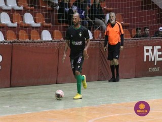 
<a style='margin-left: 5px;' class='btn btn-xs btn-social btn-facebook' href='https://www.facebook.com/sharer/sharer.php?u=https://www.boladovale.com.br/imgs/800-800-90/conteudo/fotos/1687/img0153.jpg' rel='popup' data-width='500' data-height='400'><i class='fa fa-facebook'></i>Compartilhar <span class='hidden-xs'>no Facebook</span>
</a> 
<a class='btn btn-default btn-xs' target='_blank' href='imgs/800-800-90/conteudo/fotos/1687/img0153.jpg'>
<span class='glyphicon glyphicon-cloud-download'></span> Salvar
</a> 
<span></span>