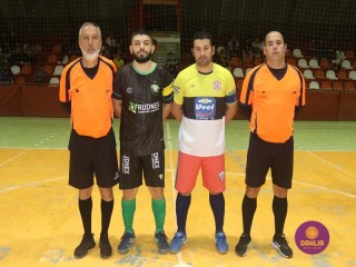 
<a style='margin-left: 5px;' class='btn btn-xs btn-social btn-facebook' href='https://www.facebook.com/sharer/sharer.php?u=https://www.boladovale.com.br/imgs/800-800-90/conteudo/fotos/1687/img9974.jpg' rel='popup' data-width='500' data-height='400'><i class='fa fa-facebook'></i>Compartilhar <span class='hidden-xs'>no Facebook</span>
</a> 
<a class='btn btn-default btn-xs' target='_blank' href='imgs/800-800-90/conteudo/fotos/1687/img9974.jpg'>
<span class='glyphicon glyphicon-cloud-download'></span> Salvar
</a> 
<span></span>