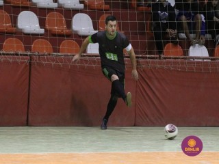 
<a style='margin-left: 5px;' class='btn btn-xs btn-social btn-facebook' href='https://www.facebook.com/sharer/sharer.php?u=https://www.boladovale.com.br/imgs/800-800-90/conteudo/fotos/1688/img0185.jpg' rel='popup' data-width='500' data-height='400'><i class='fa fa-facebook'></i>Compartilhar <span class='hidden-xs'>no Facebook</span>
</a> 
<a class='btn btn-default btn-xs' target='_blank' href='imgs/800-800-90/conteudo/fotos/1688/img0185.jpg'>
<span class='glyphicon glyphicon-cloud-download'></span> Salvar
</a> 
<span></span>