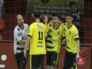 
<a style='margin-left: 5px;' class='btn btn-xs btn-social btn-facebook' href='https://www.facebook.com/sharer/sharer.php?u=https://www.boladovale.com.br/imgs/800-800-90/conteudo/fotos/1688/img0202.jpg' rel='popup' data-width='500' data-height='400'><i class='fa fa-facebook'></i>Compartilhar <span class='hidden-xs'>no Facebook</span>
</a> 
<a class='btn btn-default btn-xs' target='_blank' href='imgs/800-800-90/conteudo/fotos/1688/img0202.jpg'>
<span class='glyphicon glyphicon-cloud-download'></span> Salvar
</a> 
<span></span>
