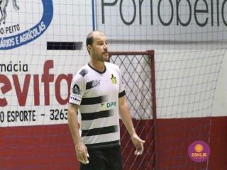 
<a style='margin-left: 5px;' class='btn btn-xs btn-social btn-facebook' href='https://www.facebook.com/sharer/sharer.php?u=https://www.boladovale.com.br/imgs/800-800-90/conteudo/fotos/1688/img0205.jpg' rel='popup' data-width='500' data-height='400'><i class='fa fa-facebook'></i>Compartilhar <span class='hidden-xs'>no Facebook</span>
</a> 
<a class='btn btn-default btn-xs' target='_blank' href='imgs/800-800-90/conteudo/fotos/1688/img0205.jpg'>
<span class='glyphicon glyphicon-cloud-download'></span> Salvar
</a> 
<span></span>