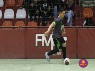 
<a style='margin-left: 5px;' class='btn btn-xs btn-social btn-facebook' href='https://www.facebook.com/sharer/sharer.php?u=https://www.boladovale.com.br/imgs/800-800-90/conteudo/fotos/1688/img0237.jpg' rel='popup' data-width='500' data-height='400'><i class='fa fa-facebook'></i>Compartilhar <span class='hidden-xs'>no Facebook</span>
</a> 
<a class='btn btn-default btn-xs' target='_blank' href='imgs/800-800-90/conteudo/fotos/1688/img0237.jpg'>
<span class='glyphicon glyphicon-cloud-download'></span> Salvar
</a> 
<span></span>